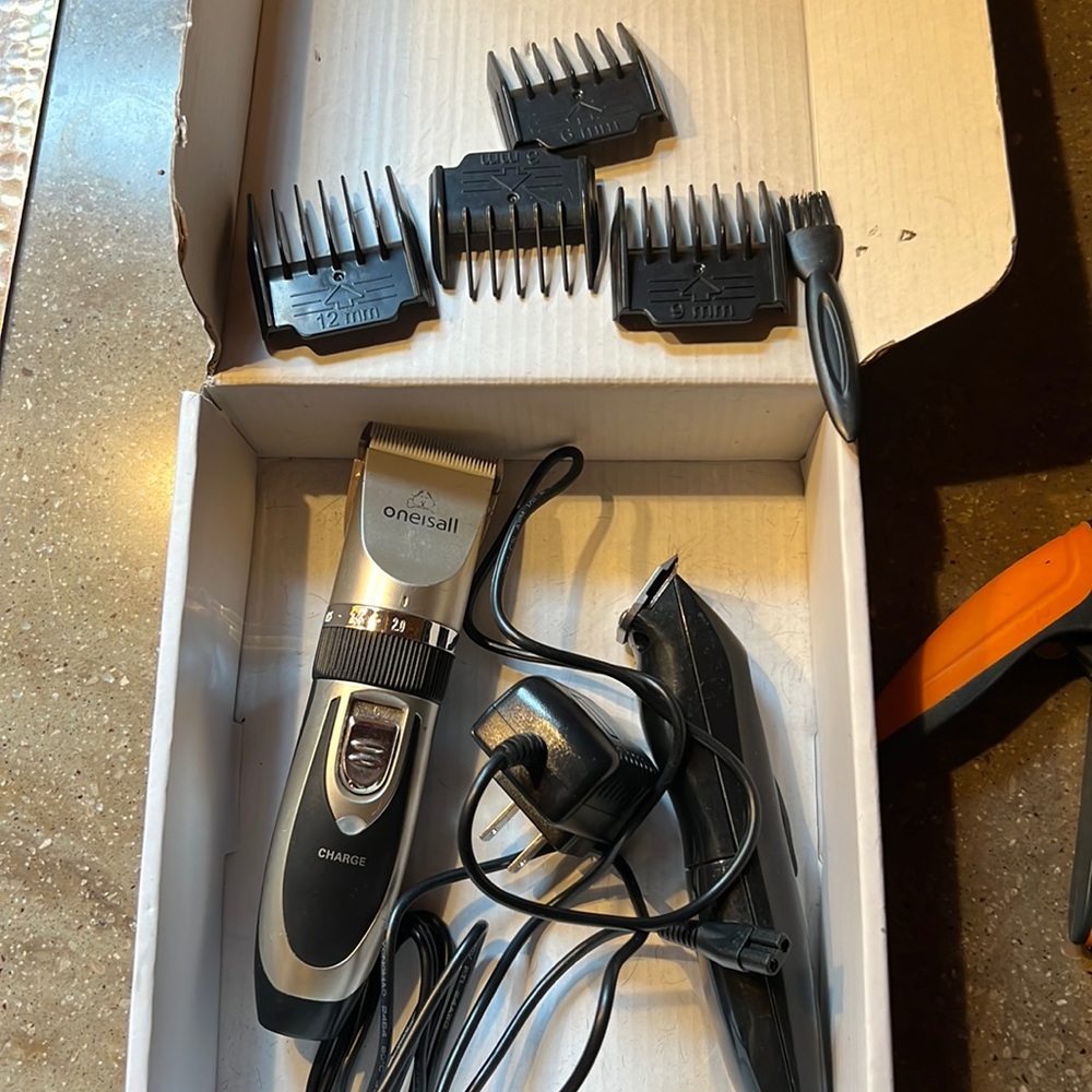 One is all pet grooming kit